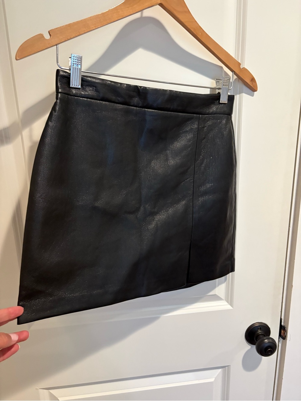 Wilfred Black Faux Leather Mini Skirt - Size 4